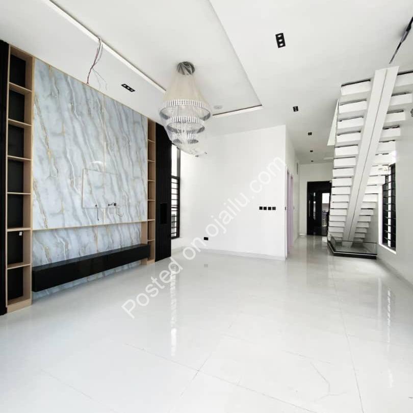 Brand New 4-Bed Duplex + BQ in VGC Extension