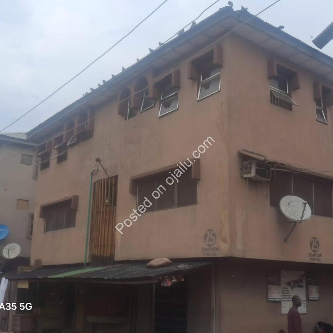 Charming 4-Bed Home in Prime Ebute Metta
