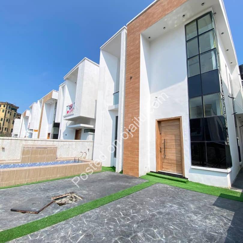 Brand New 4BR Duplex + BQ & Pool in Chevron