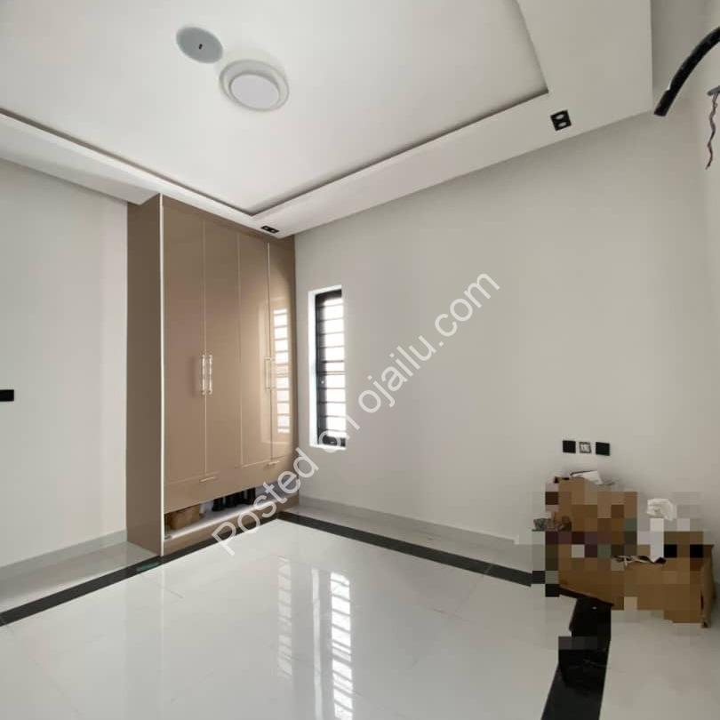 Brand New 5-Bed Duplex with BQ in Chevron
