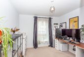 Private Patio & Parking: Stunning 2-Bed Leith Flat Below Value