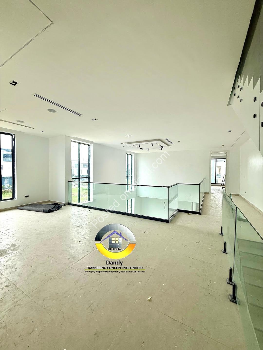Elevator & Cinema: 5-Bed Lekki Duplex