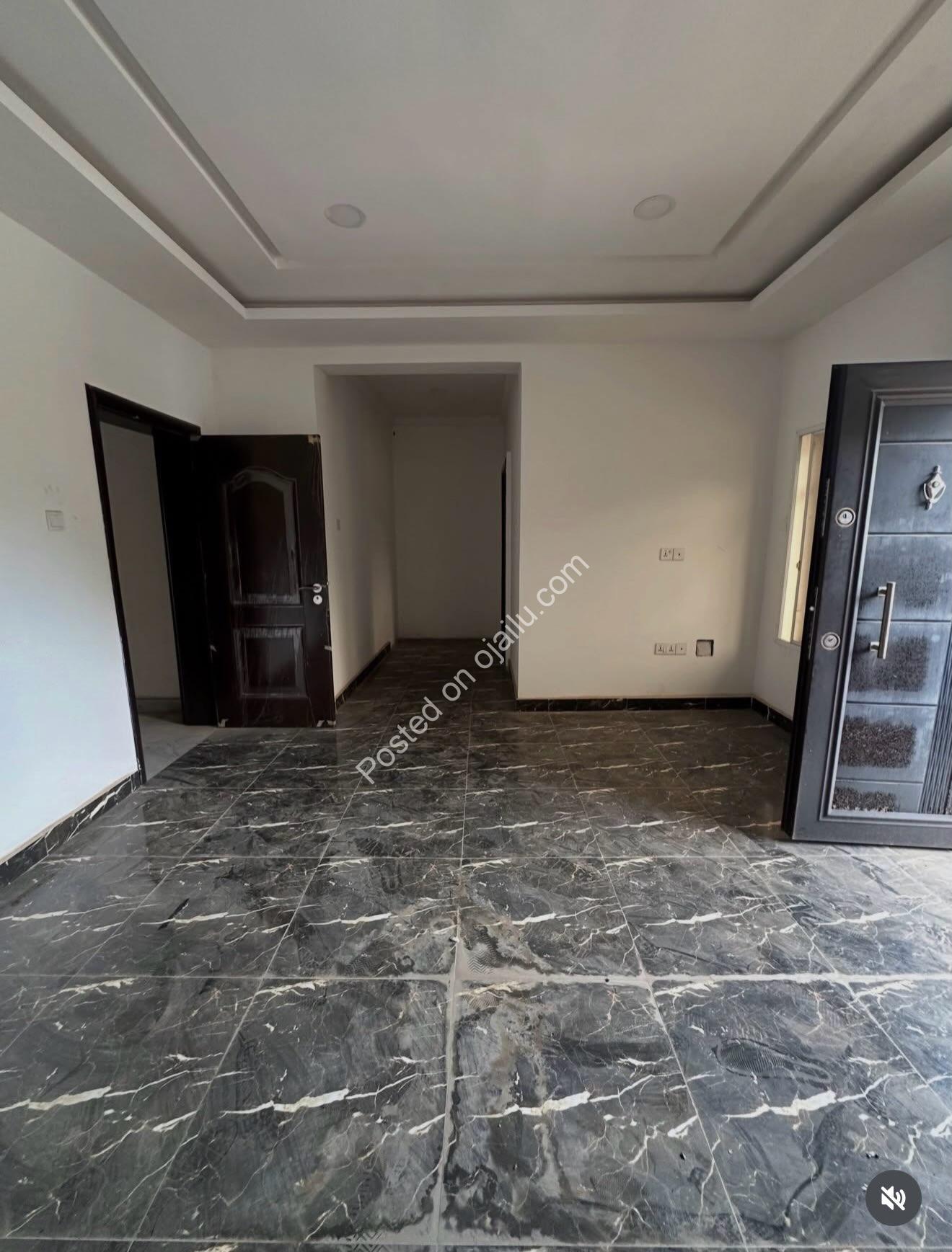4-Bed Terrace Duplex with BQ in Prime Lifecamp