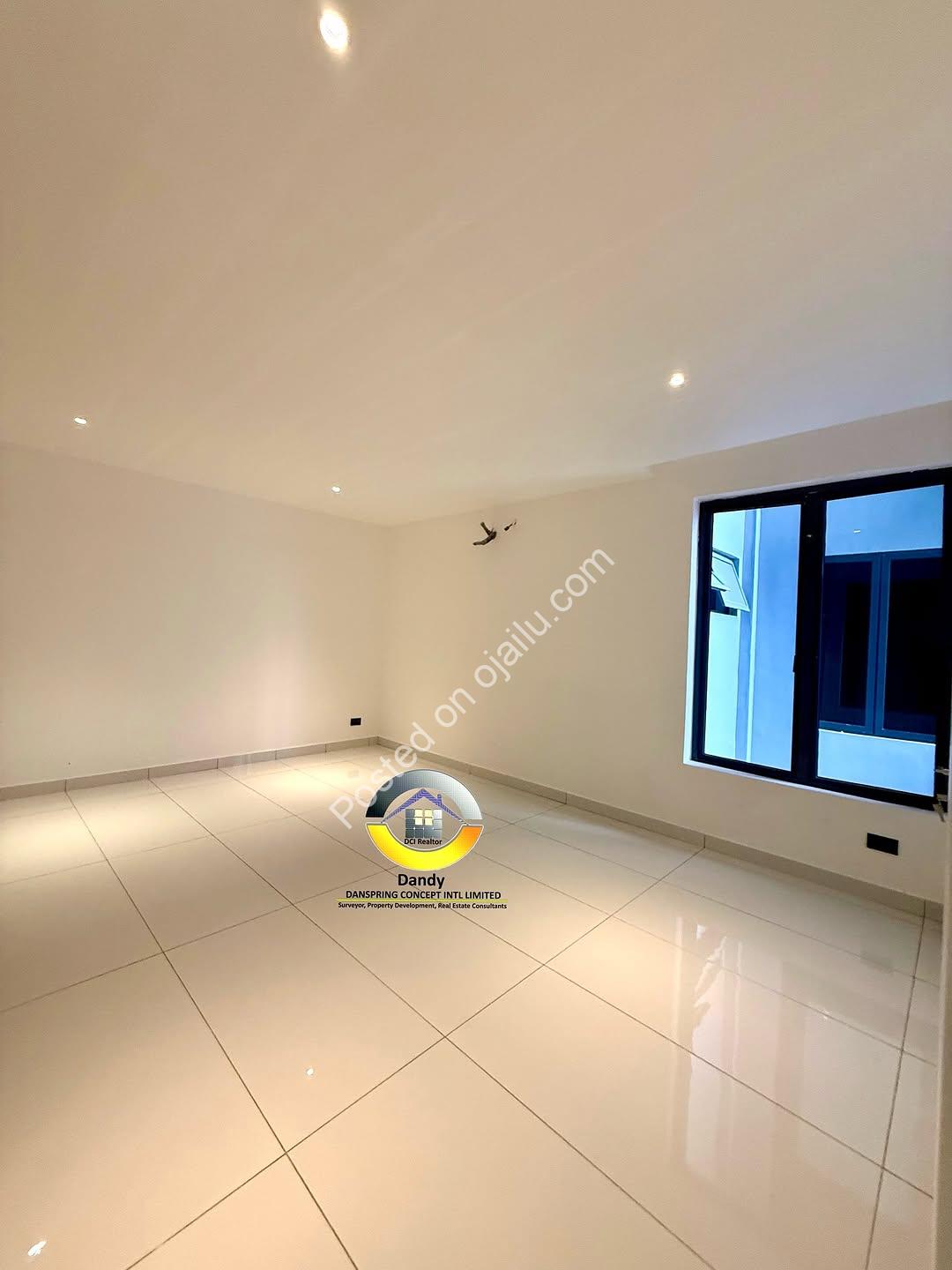 Brand New 2BR in Lekki Phase 1 – Elevator, Pool & Gym Included