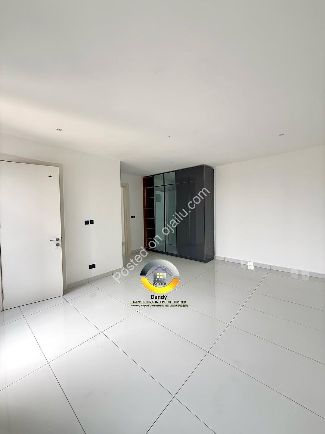 Brand New 2BR in Lekki Phase 1 – Elevator, Pool & Gym Included