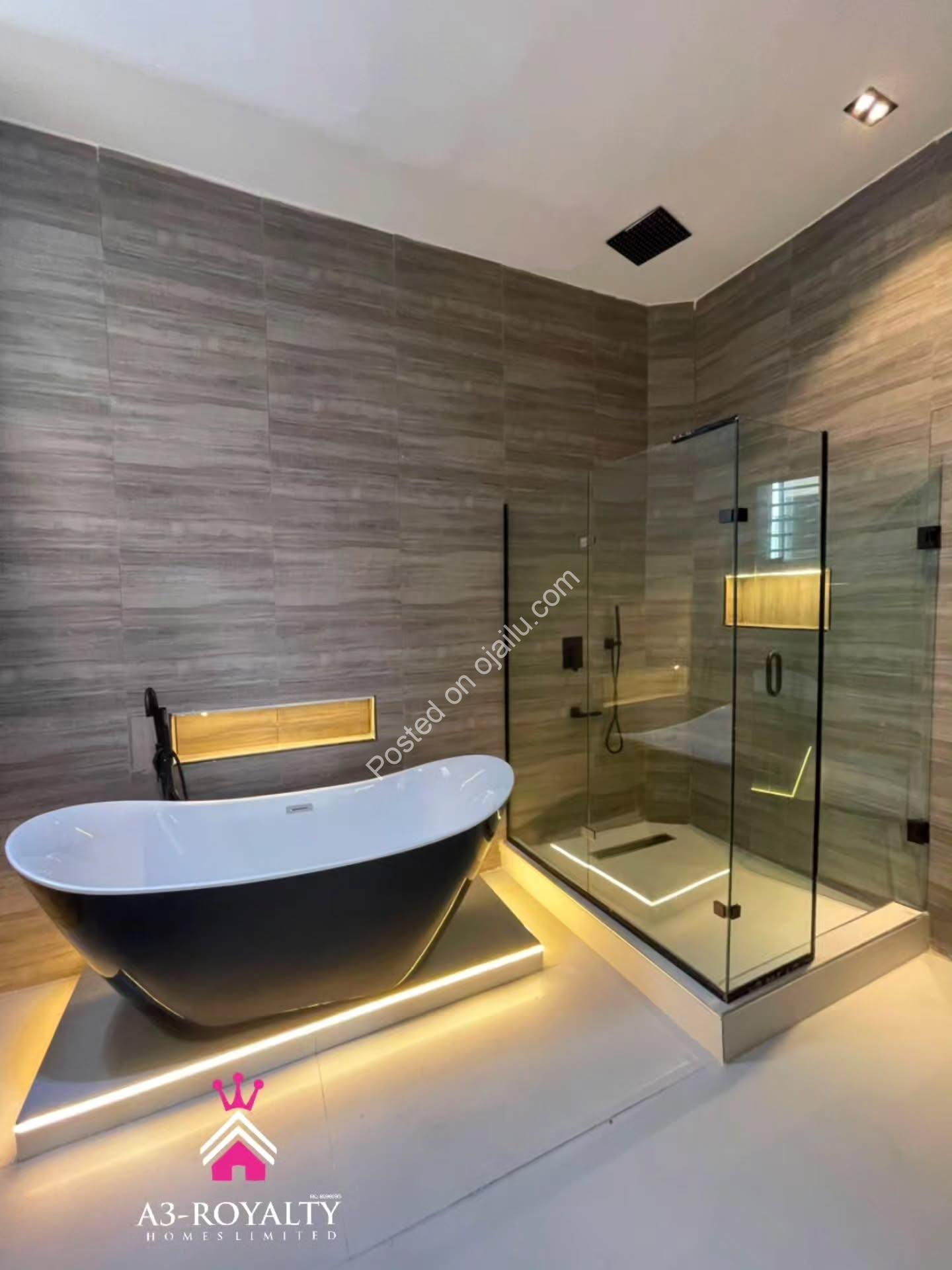 Move-In Ready: 5BR VGC Duplex with Pool & Jacuzzi
