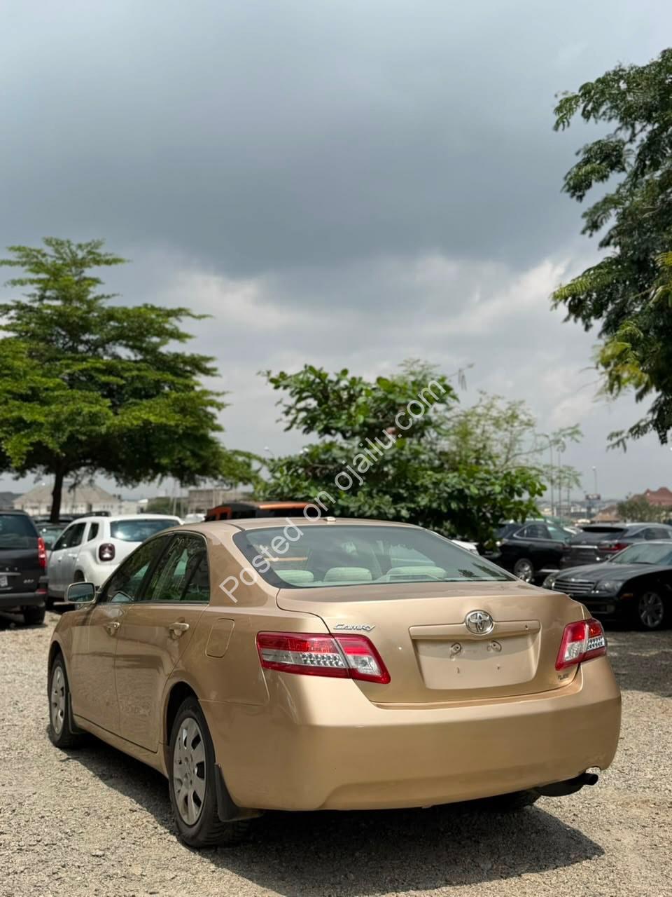 2010 Toyota Camry LE – Pristine & Import-Ready