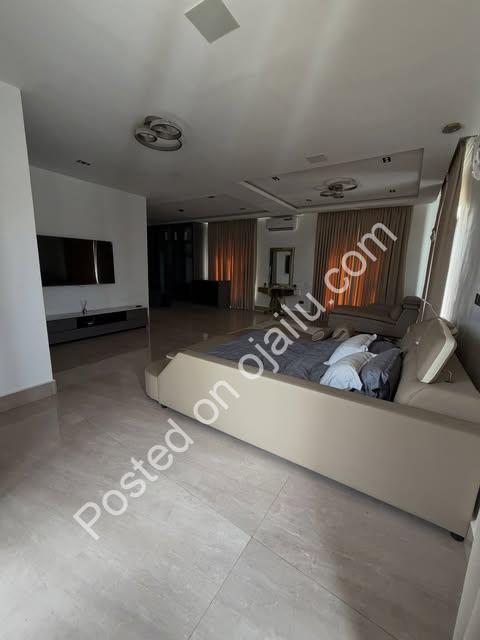Smart 5BR Smart Duplex: Exclusive Living in Guzape