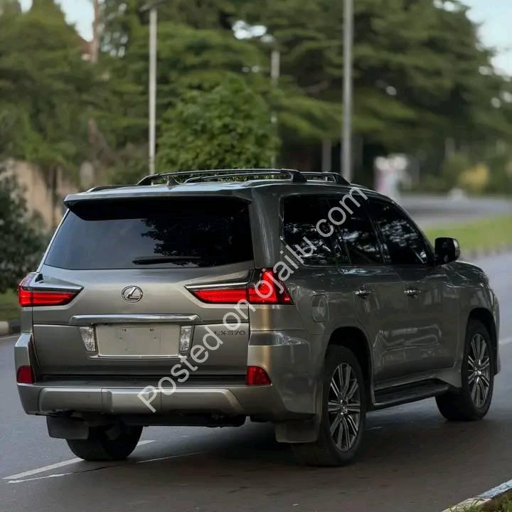 **2018 LX570 V8: Luxury SUV, 39K Miles**