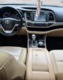 2016 Toyota Highlander XLE AWD: Super Mint, Fully Loaded, Abuja