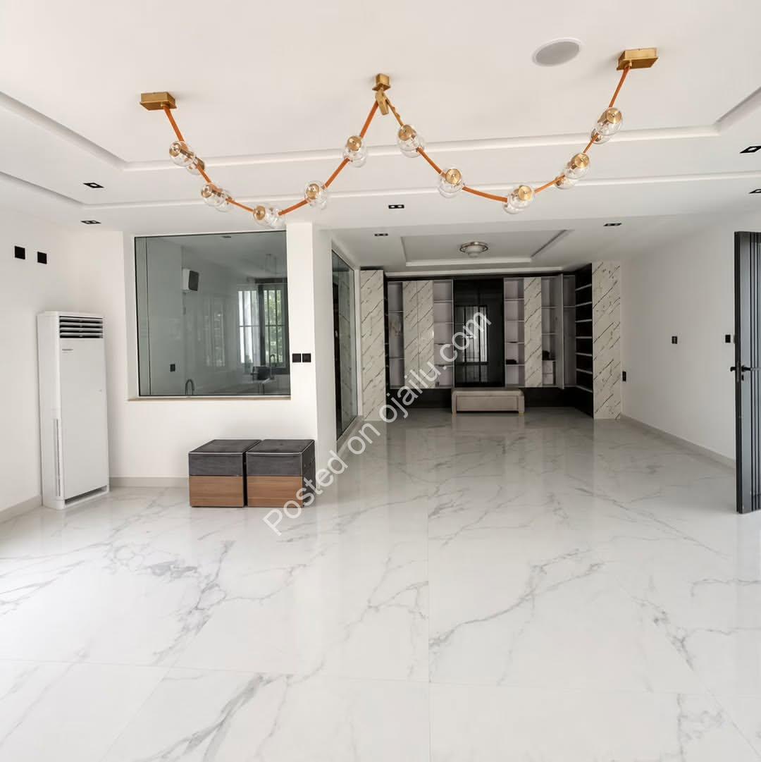 Live Your Best Life: 5BR Oniru Duplex + Pool & Cinema