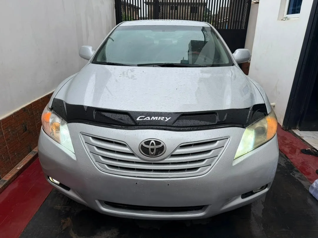 Clean   2008 Camry: V4 Power, Original Body