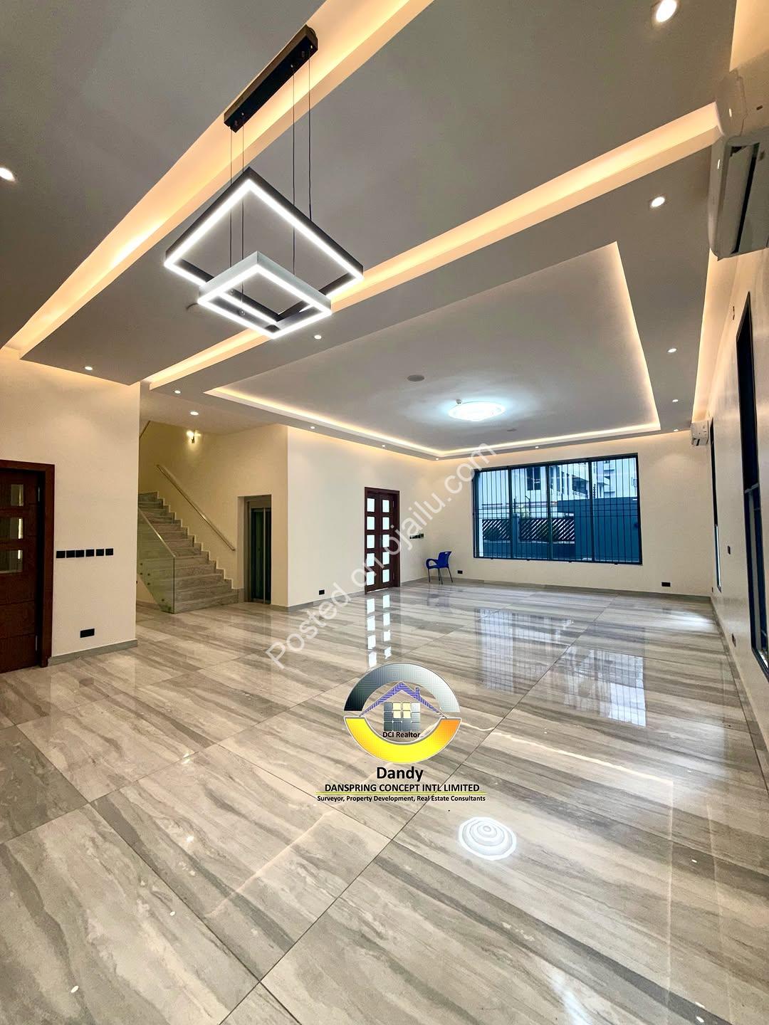 Ikoyi Thrill: 5-Bed with Indoor Pool & Cinema