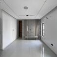 Chevron Lagos: 6-Bed Dream Home with Pool & CofO