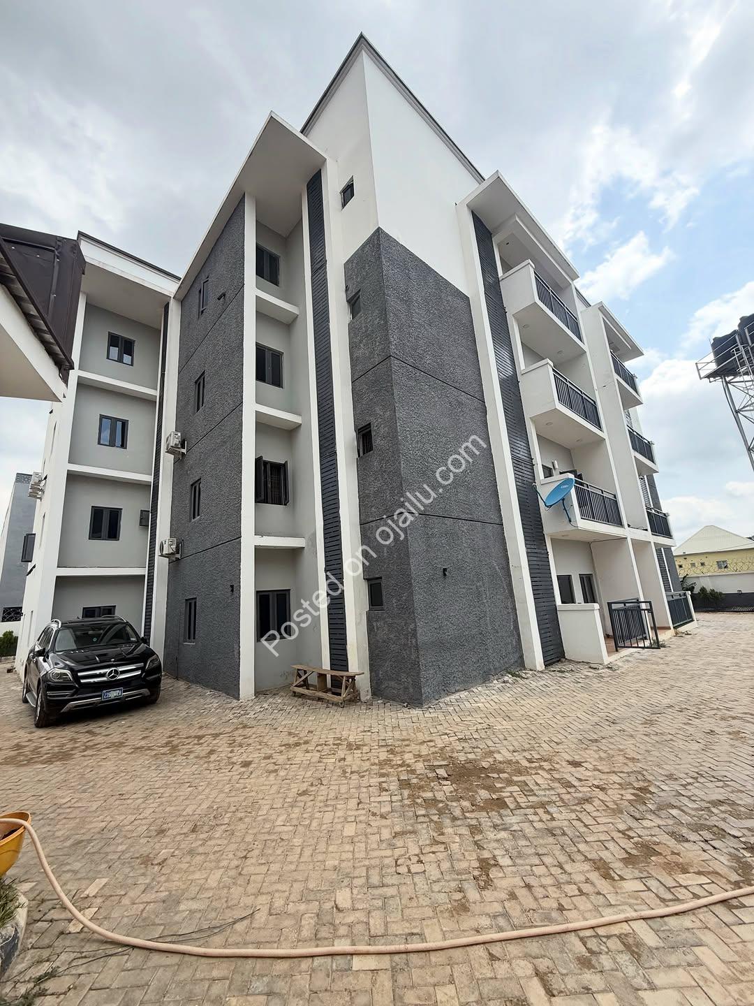 Modern Elegance in Jabi-Dakibiyu: 3-Bed + BQ