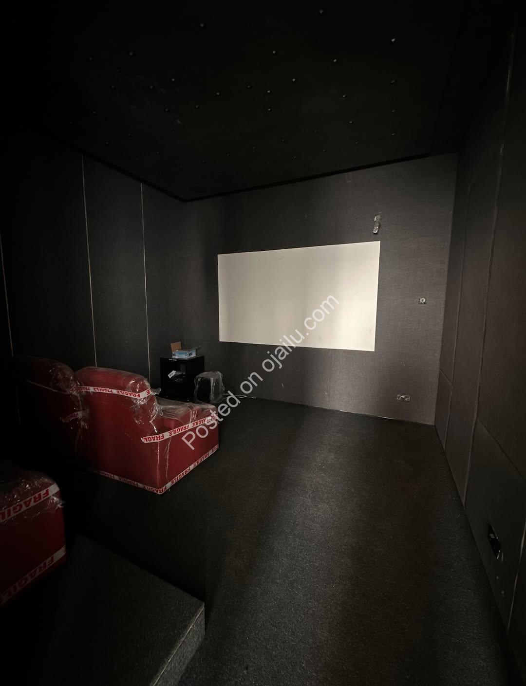 Your private cinema & pool oasis in Ajah