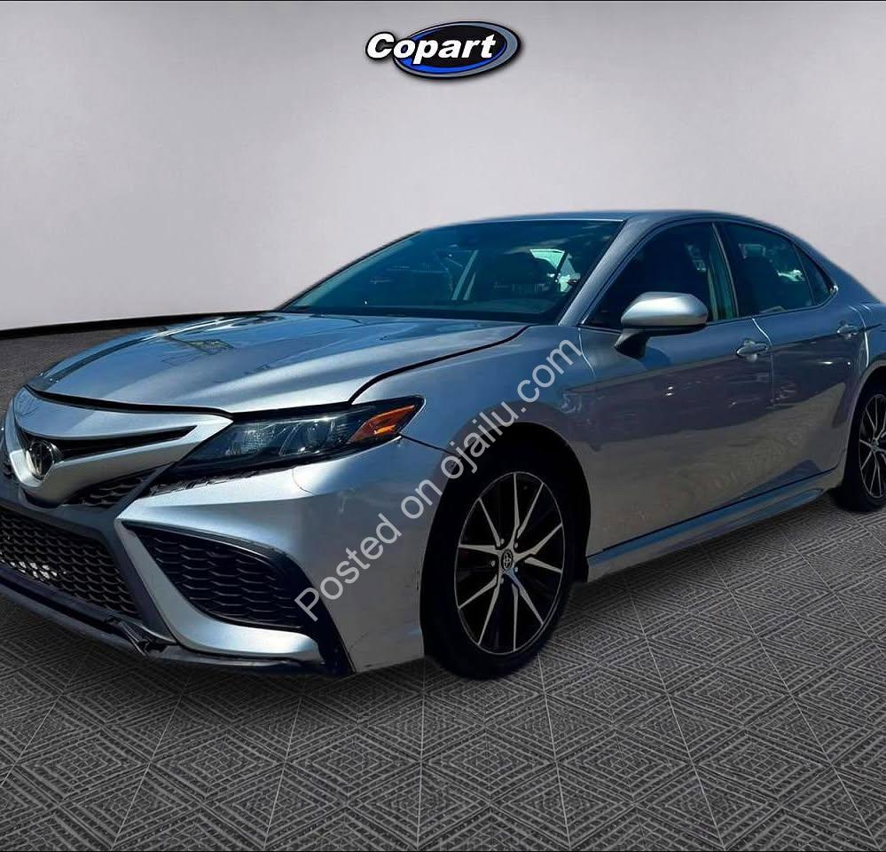 2021 Camry SE: Effortless Luxury, Zero Stress