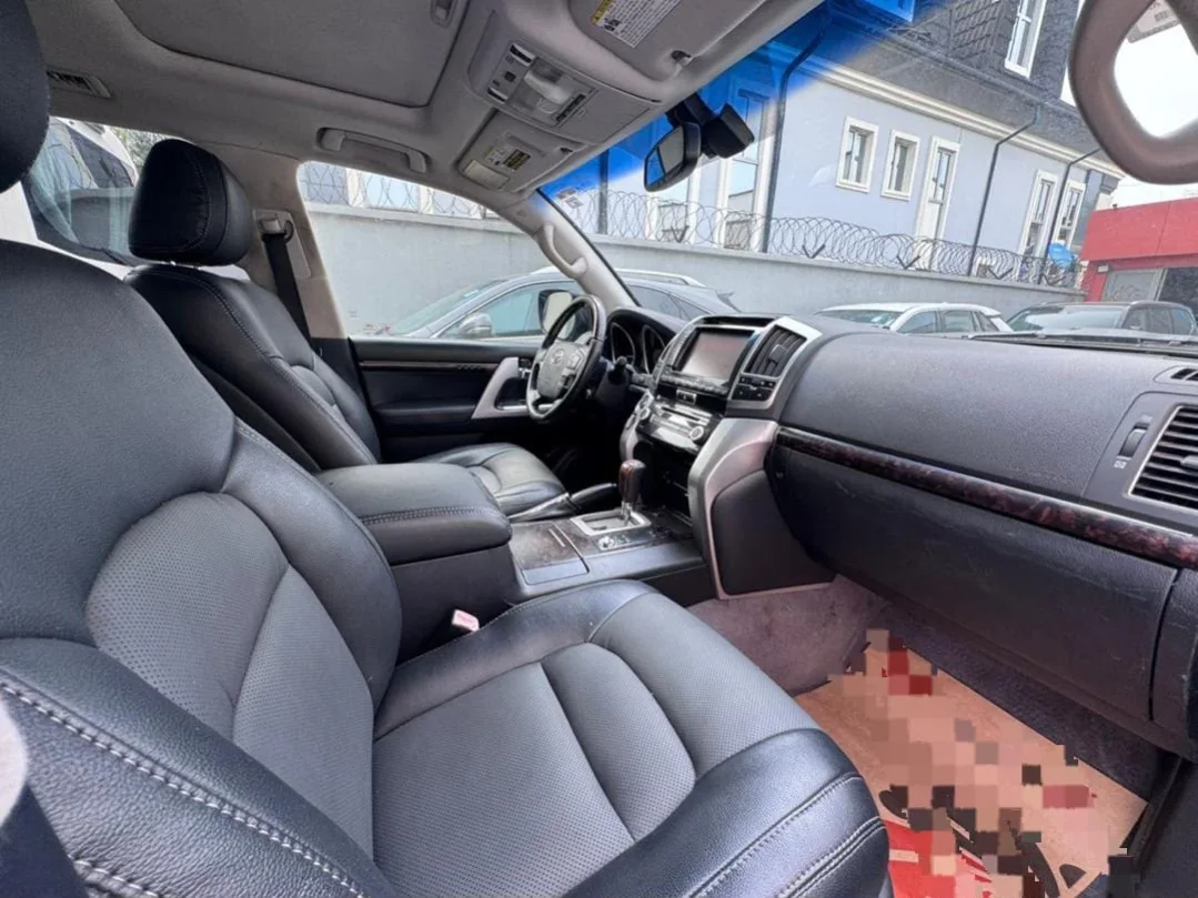 Barely Driven: 2013 Land Cruiser, 90k Miles