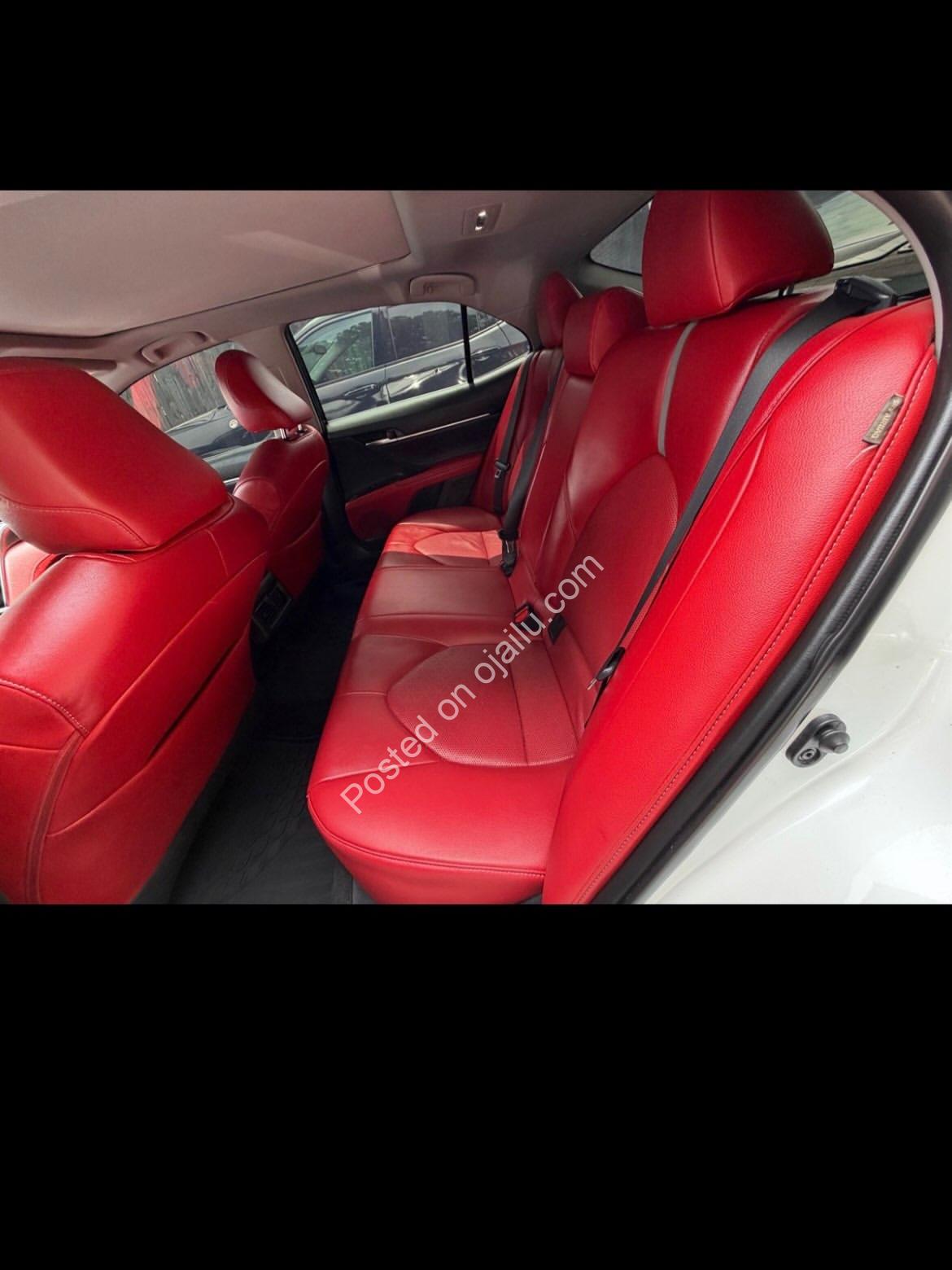 2018 Toyota Camry XSE V6 – Premium & Fully Loaded!