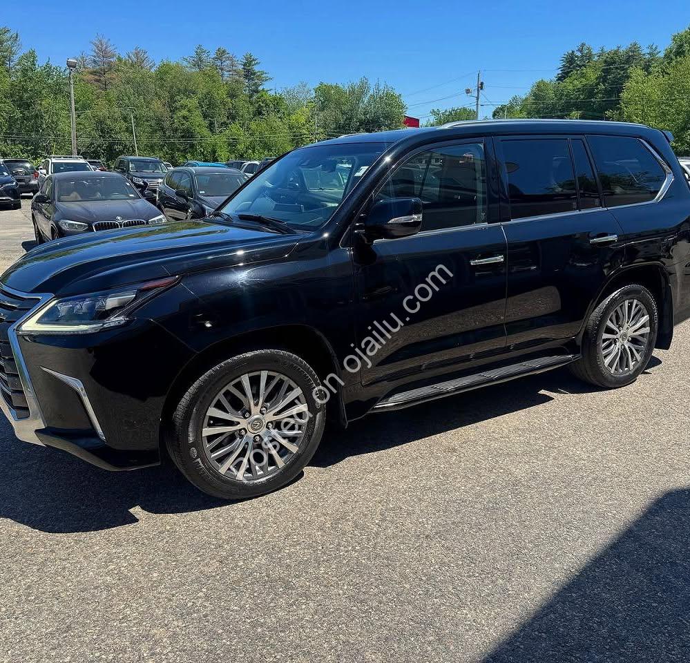 2018 Lexus LX570: Luxury SUV, 8-Cyl Power, Run N’ Drive