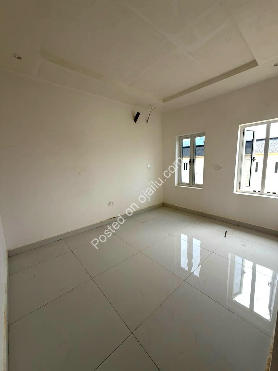 Move-In Ready 4BR Duplex in Karsana