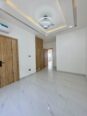 2BR Serviced Oasis: Pool, Gym & Elevator!
