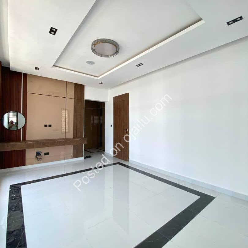 Brand New 5-Bed Duplex with BQ in Chevron