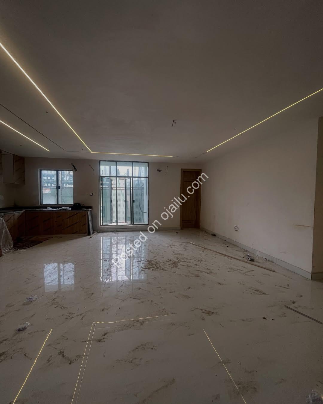 Penthouse-Style 2-Bed in Victoria Island Heart