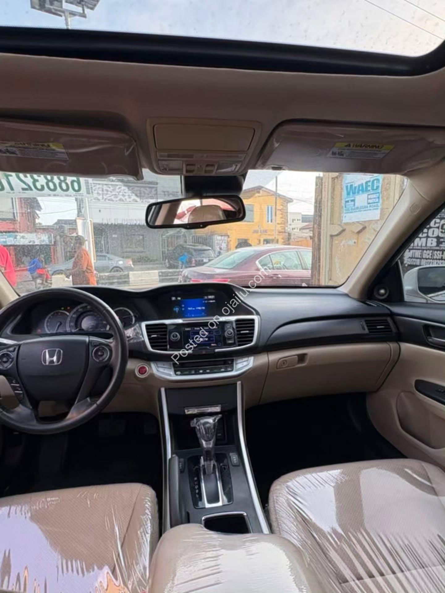 2015 Honda Accord TOKS: Pristine & Fully Loaded