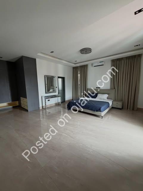 Smart 5BR Smart Duplex: Exclusive Living in Guzape