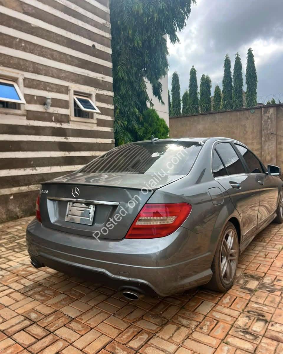 Distress Deal: 2013 Benz C300