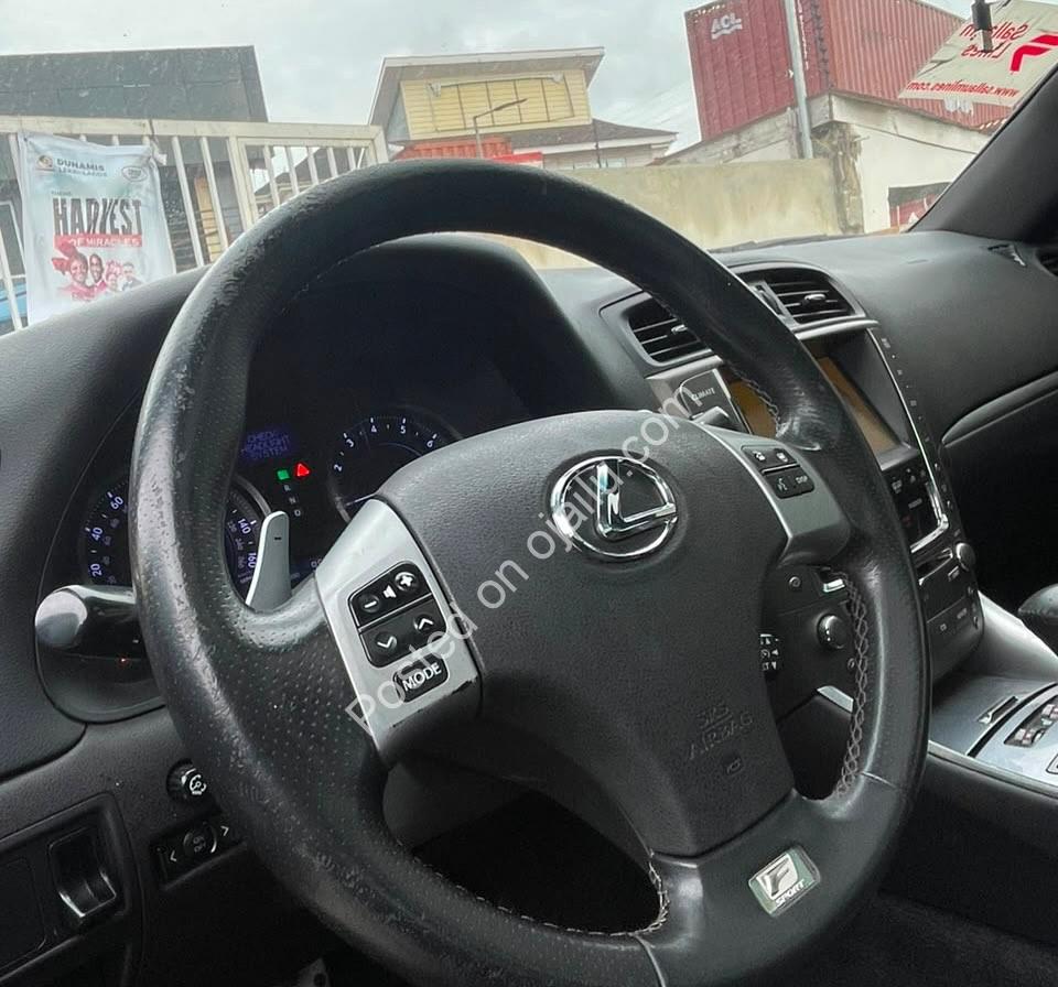 2010 Lexus IS250: Sport Luxury, Low Price!