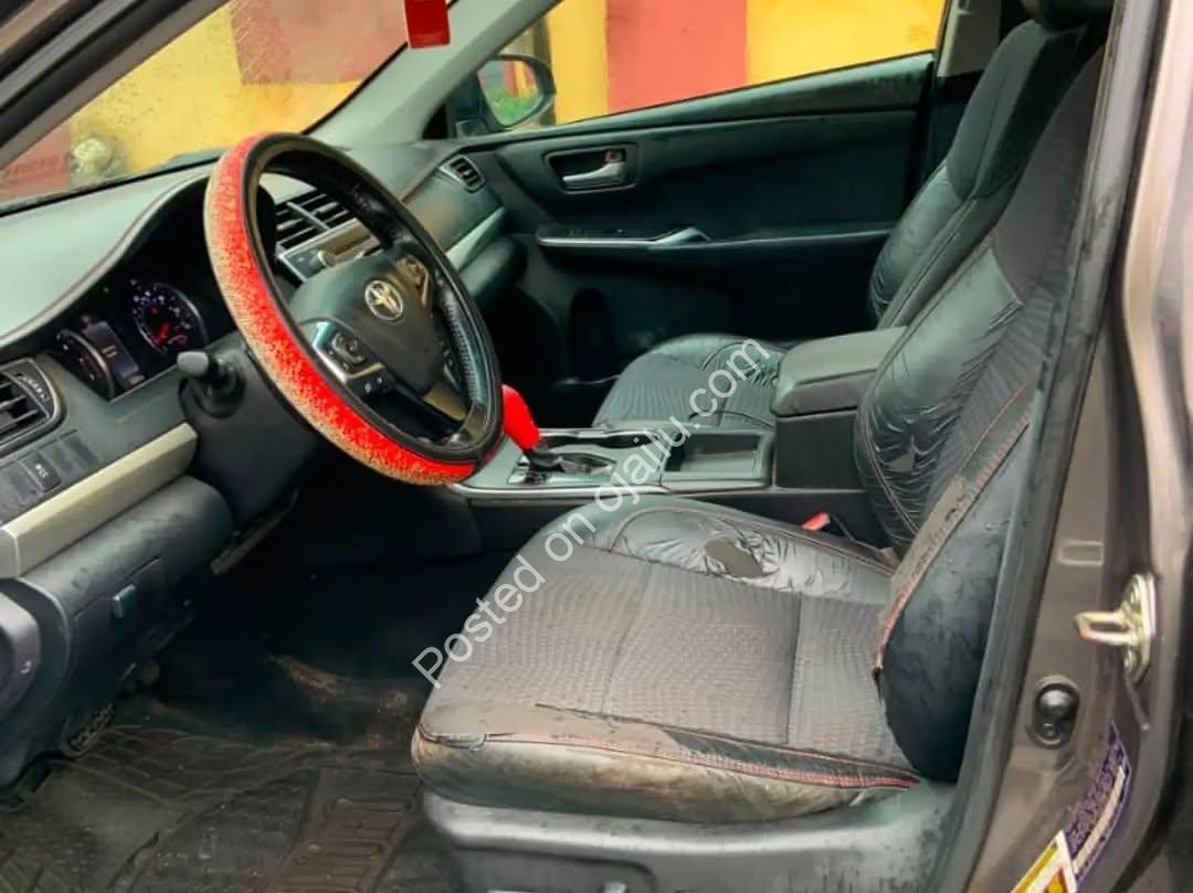 2015 Toyota Camry SE: Factory-Sealed & Ice-Cold AC