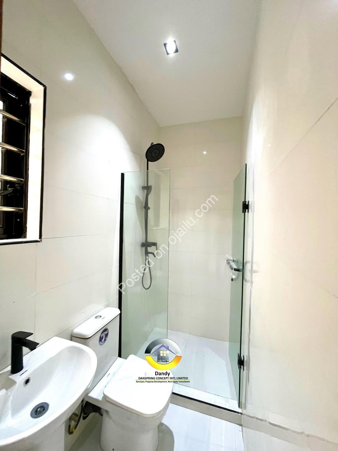 Contemporary 4-Bed Duplex with Smart Home Tech – Sangotedo
