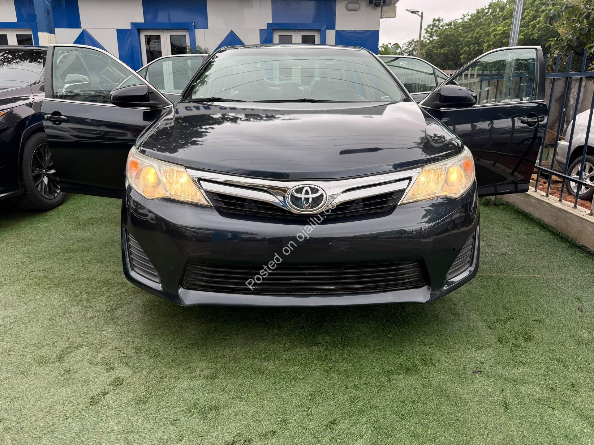 Clean 2014 Toyota Camry LE – Low Mileage, Top Grade!