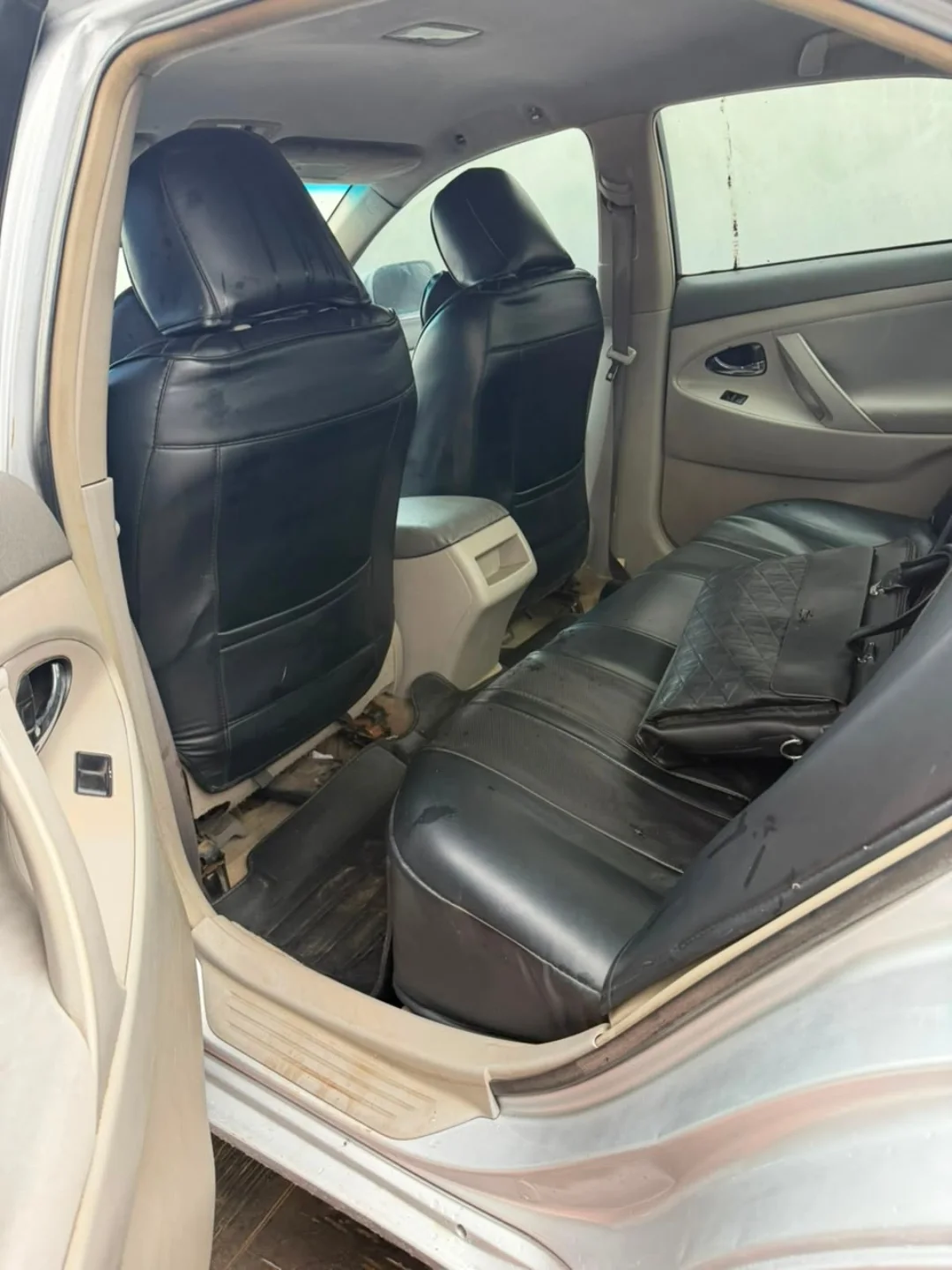 Clean   2008 Camry: V4 Power, Original Body