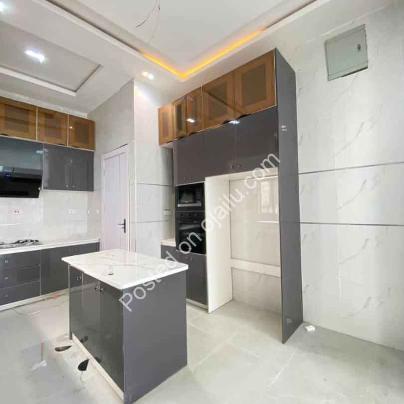 Brand New 4BR Duplex + BQ & Pool in Chevron