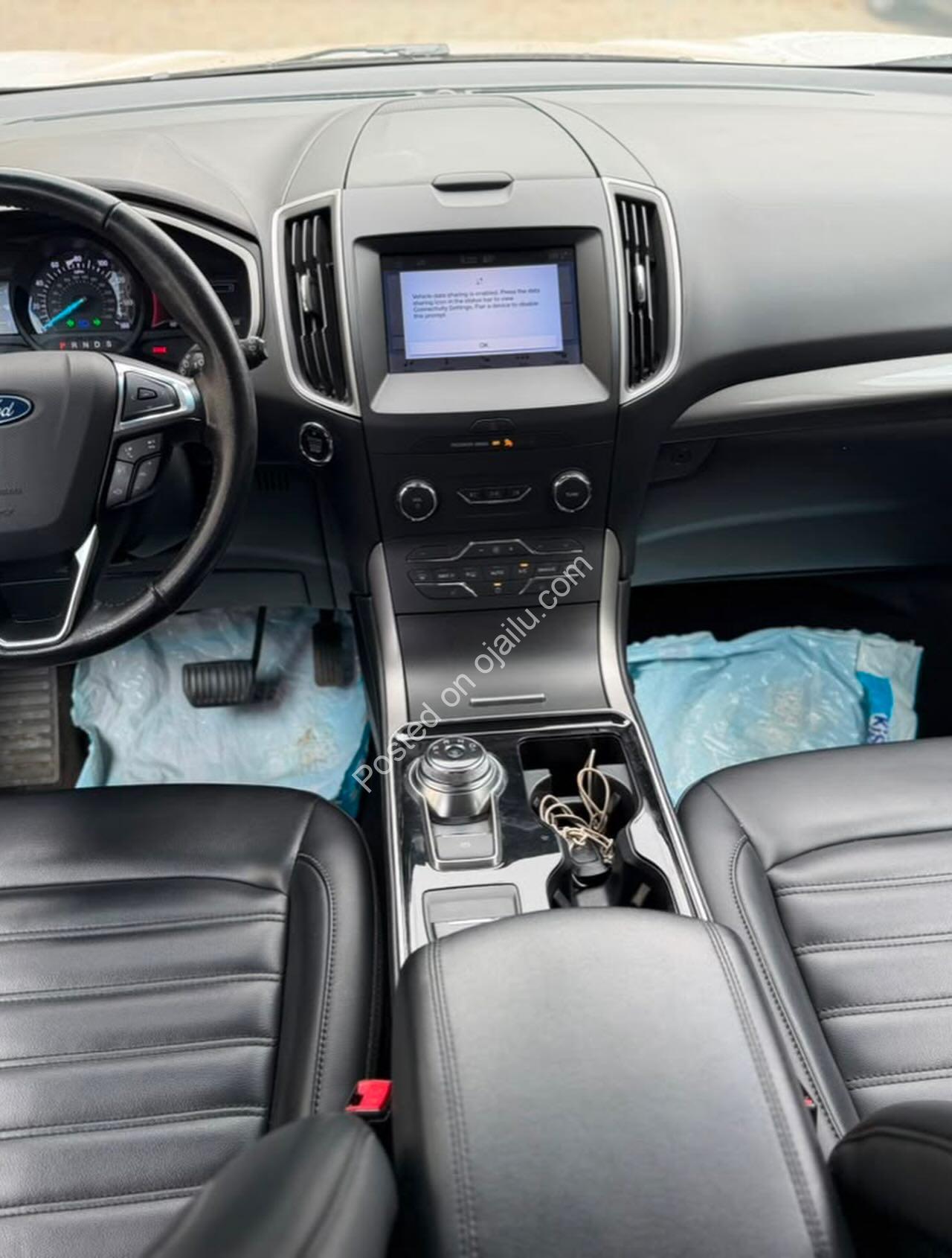 2019 Ford Edge: Keyless, Heated Seats & Wireless Charger