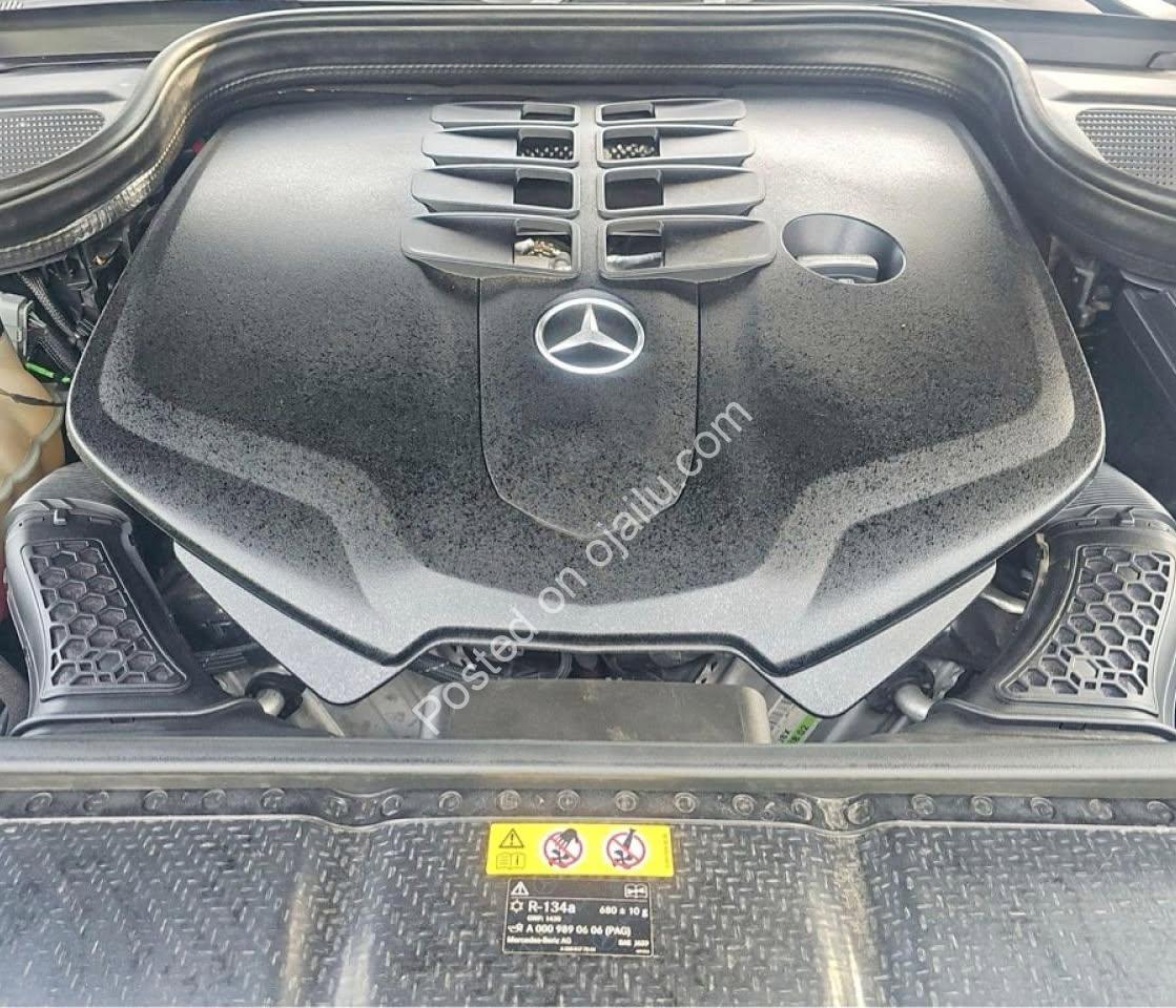2020 GLE 580 – Unrivaled Luxury & 8-Cylinder Power, N62m