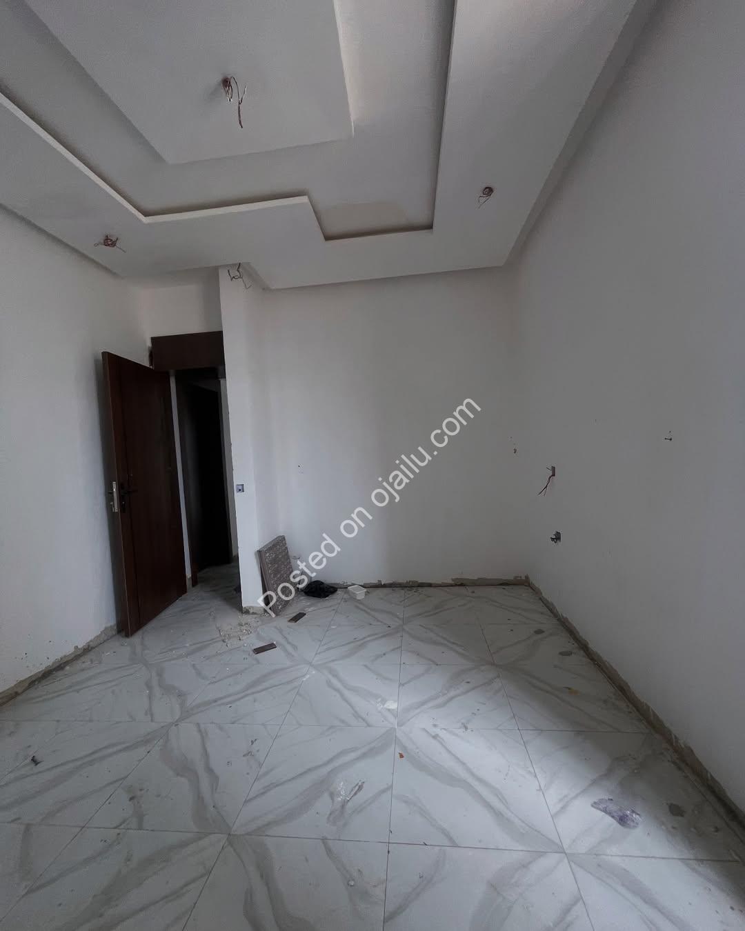 Modern 2-Bed En-Suite Apartment in Orchid Lagos