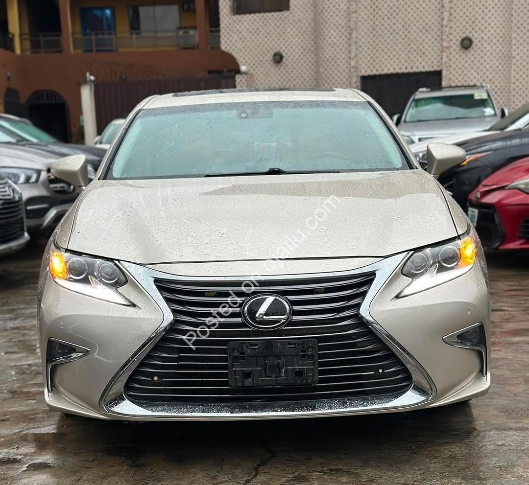 2013 Lexus ES350: Loaded Luxury, Zero Compromise