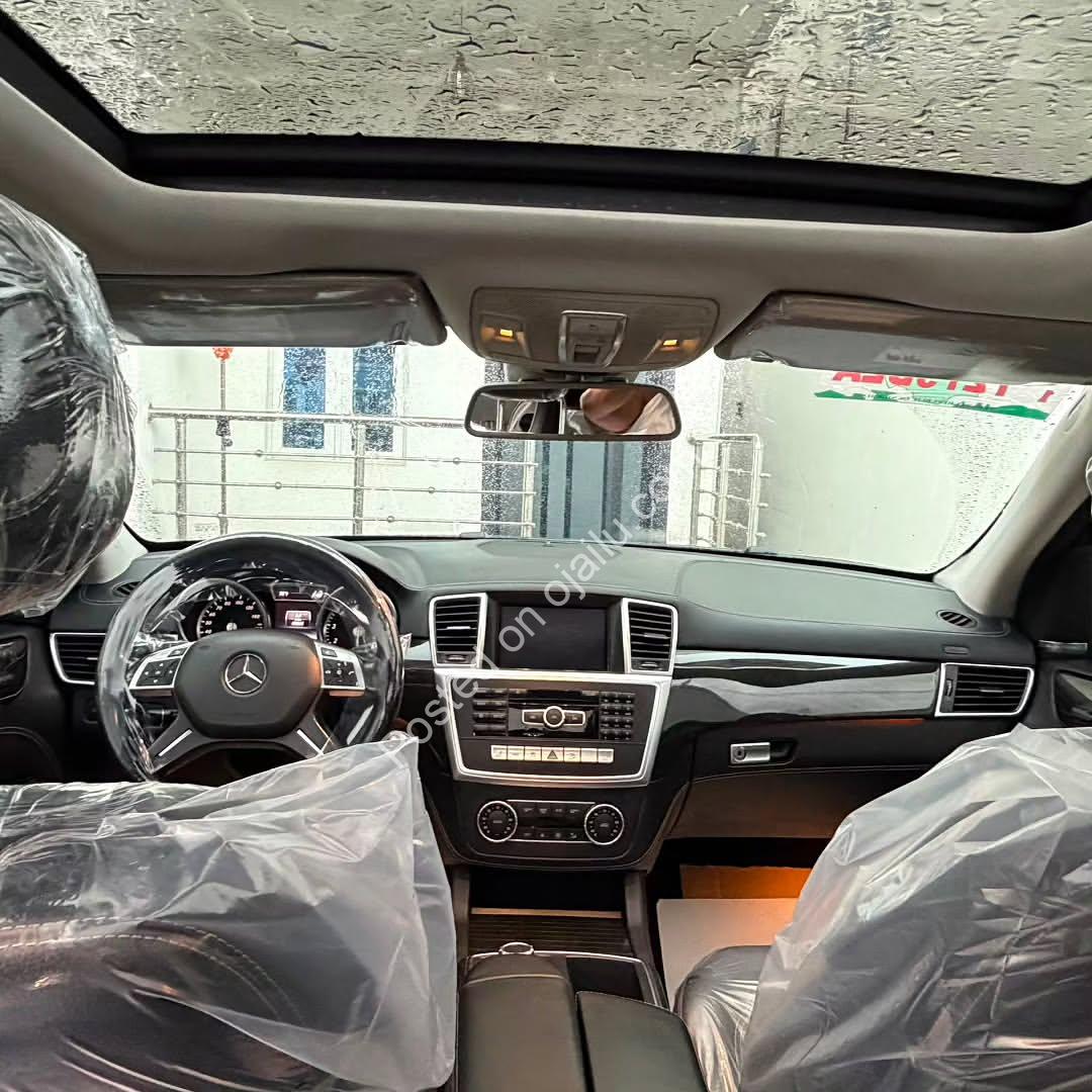 2015 ML400 Full Options: Pristine & Loaded, Just 28M Lagos