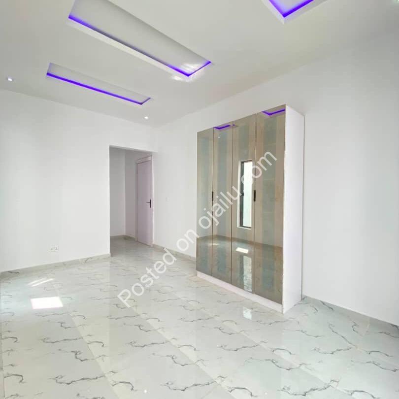 Brand New 4BR Duplex + BQ & Pool in Chevron