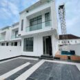 Chevron 4-Bed Semi-Detached with Jacuzzi & Pool
