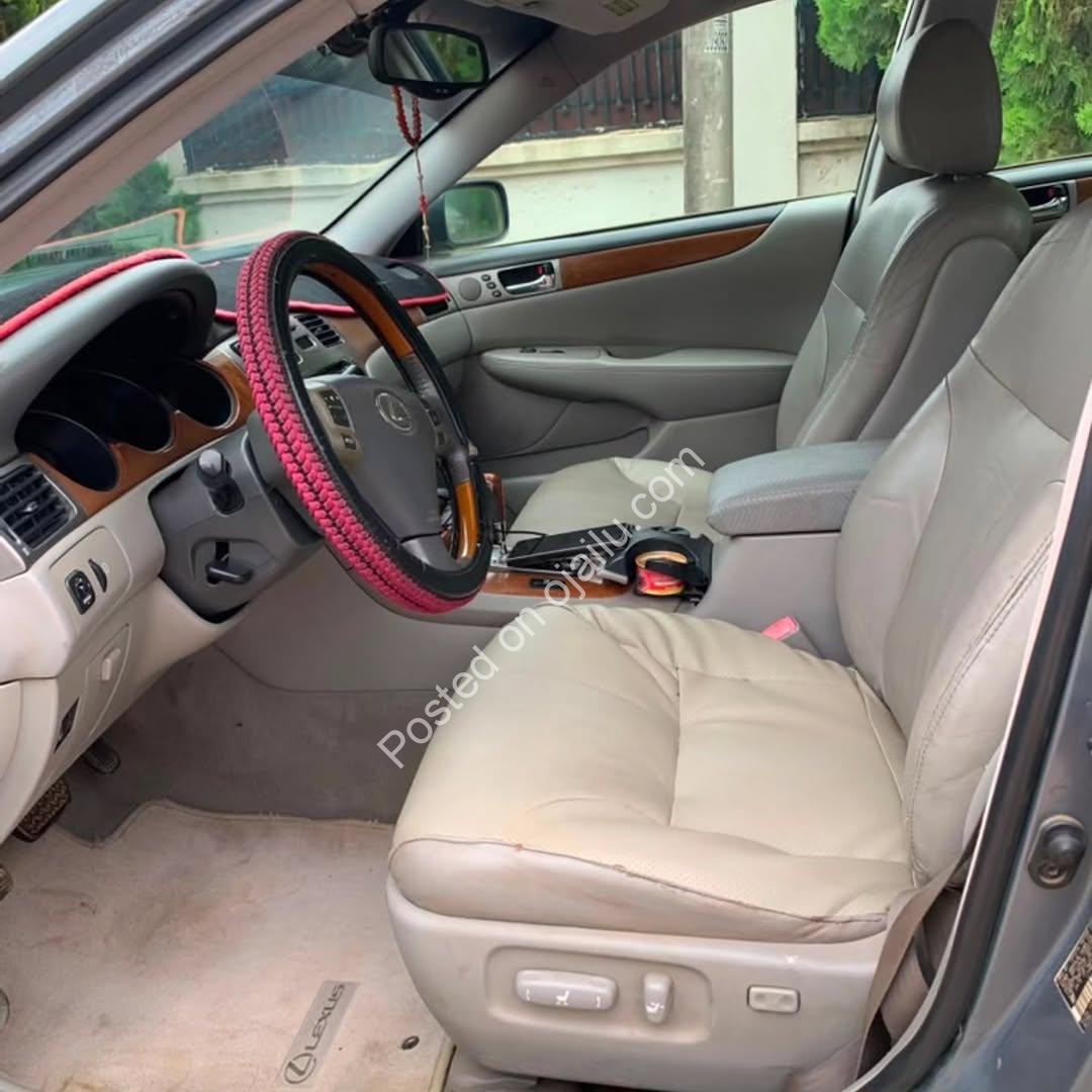 Show-Stopping 2006 Lexus ES 330: Ice-Cold A/C, Flawless Drive