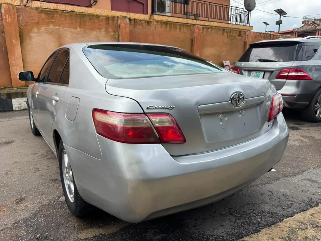 2008 Camry: Bulletproof Engine & Ice-Cold AC!