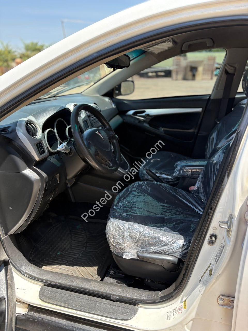 2009 Pontiac Vibe – Mint Condition, Just Buy & Fly!