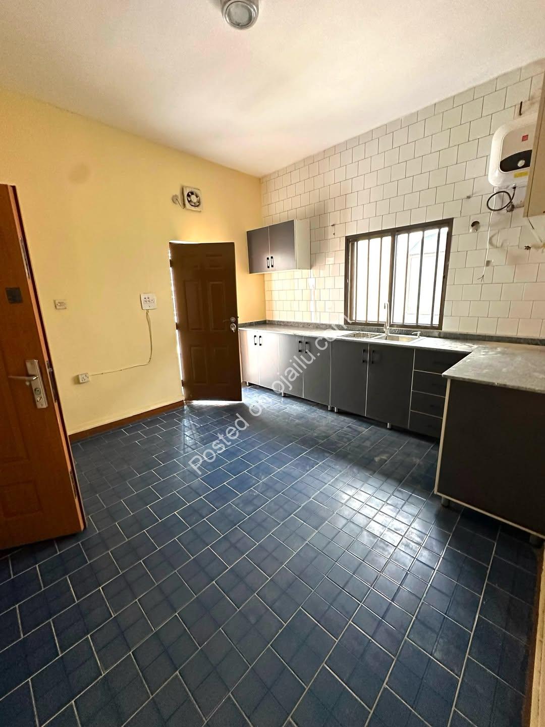6-Bed Wuse Duplex: Serene & Secure, BQ Included