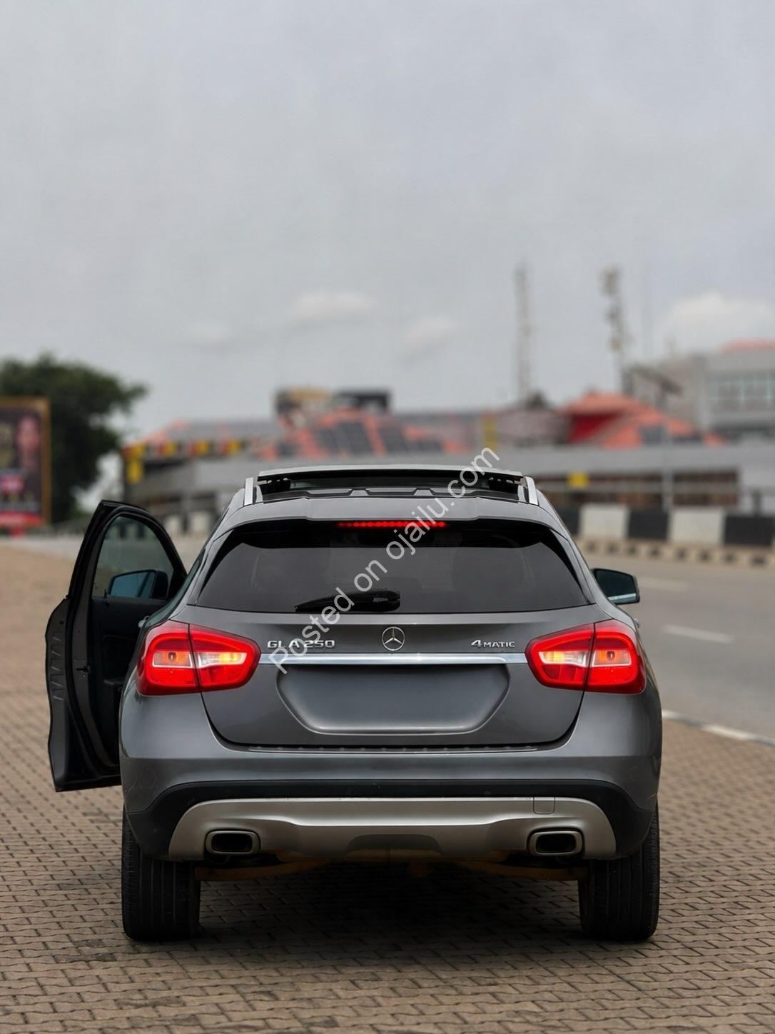 2016 Mercedes GLA250 – Pristine Luxury, Ready to Drive!