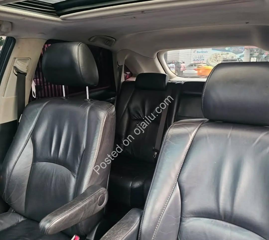 2006 Lexus RX330: Luxe & Pristine – Just Drive Away!